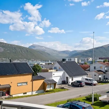 Cozy 1-bedroom With Large Living Area * Tromsø