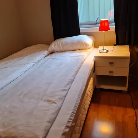 Cozy 2-bedroom With Large Living Area Apartment *